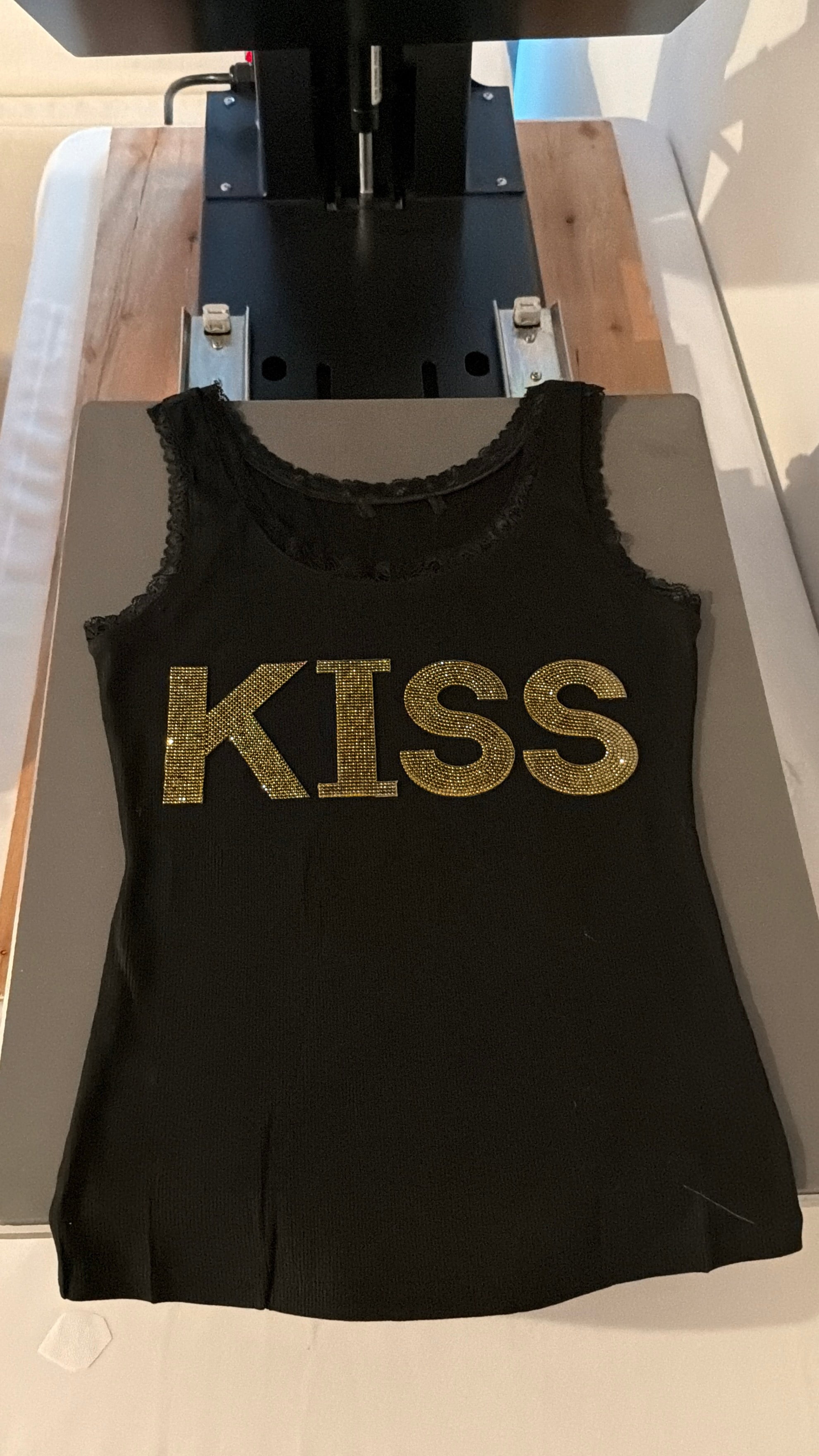 KISS TANK